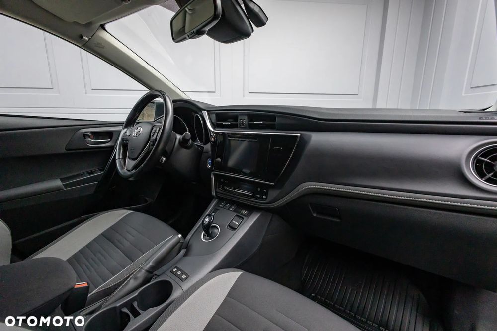 Toyota Auris Hybrid 135 Premium - 30
