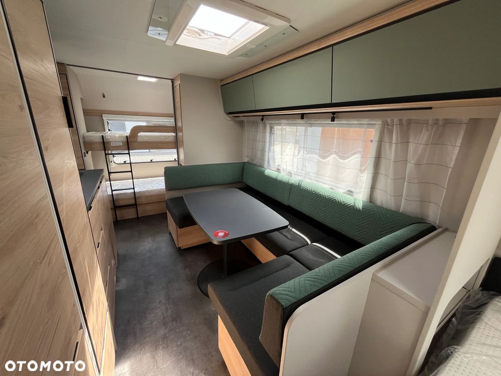 Dethleffs Camper 560 FMK - 9
