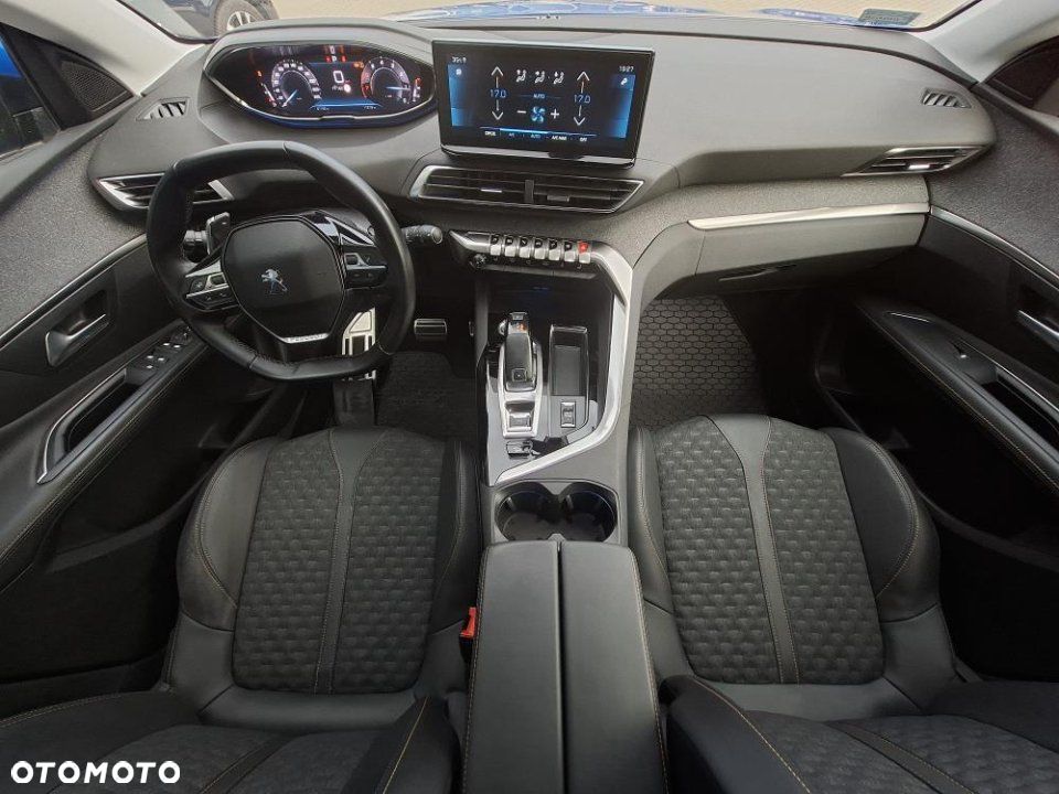 Peugeot 3008 - 18