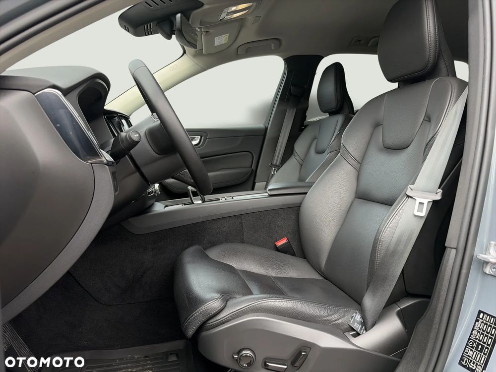 Volvo XC 60 B4 B Plus Bright - 9