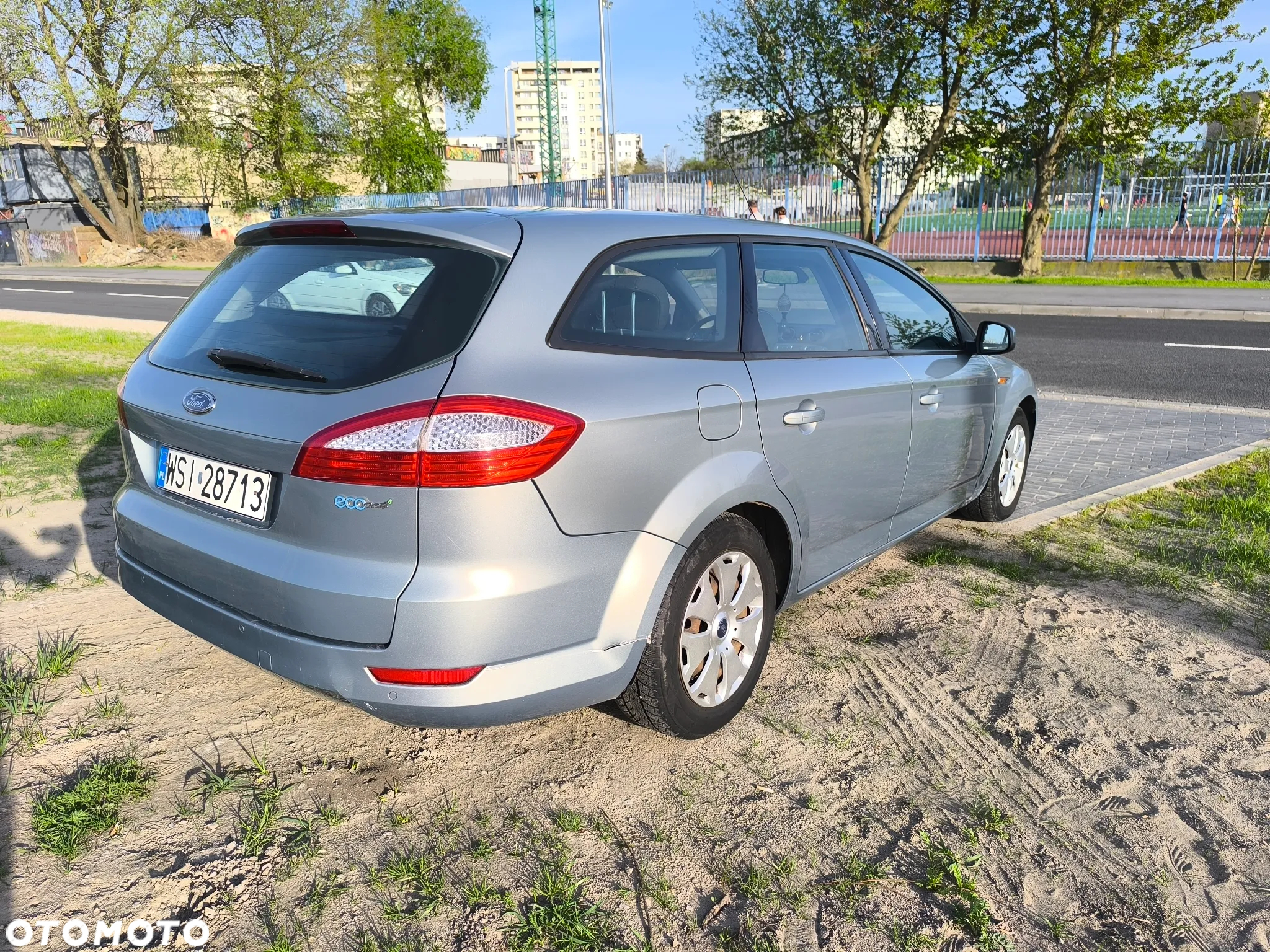 Ford Mondeo 1.8 TDCi Ambiente - 28