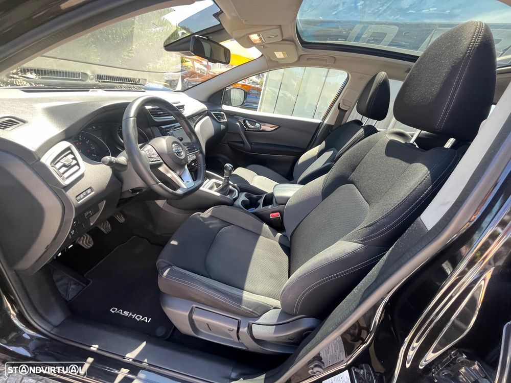 Nissan Qashqai 1.3 DIG-T N-Connecta J18 - 28