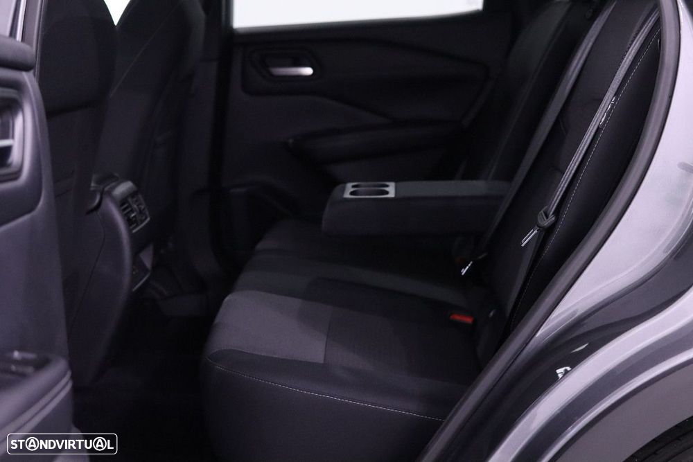 Nissan Qashqai 1.3 DIG-T N-Connecta - 22