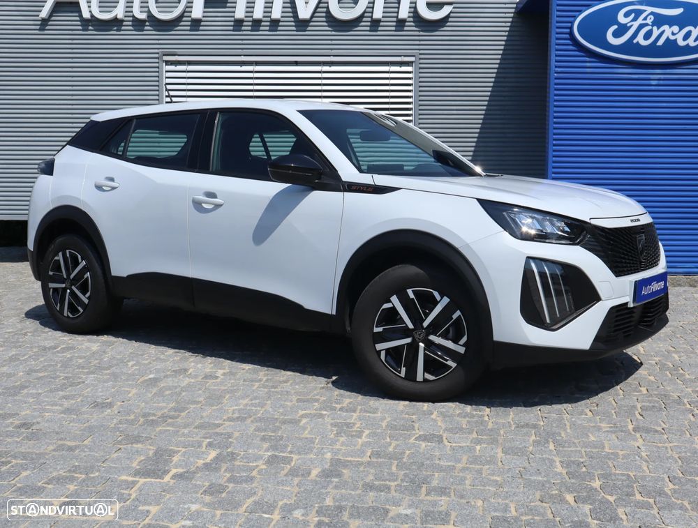 Peugeot 2008 1.2 PureTech Style - 6