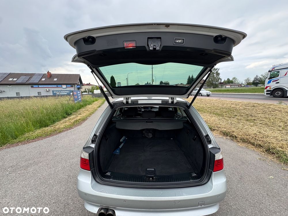 BMW Seria 5 520d Special Edition - 11