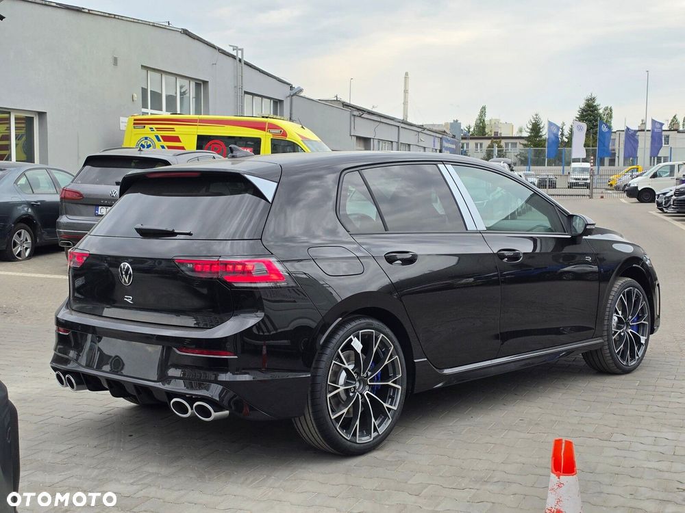 Volkswagen Golf - 9