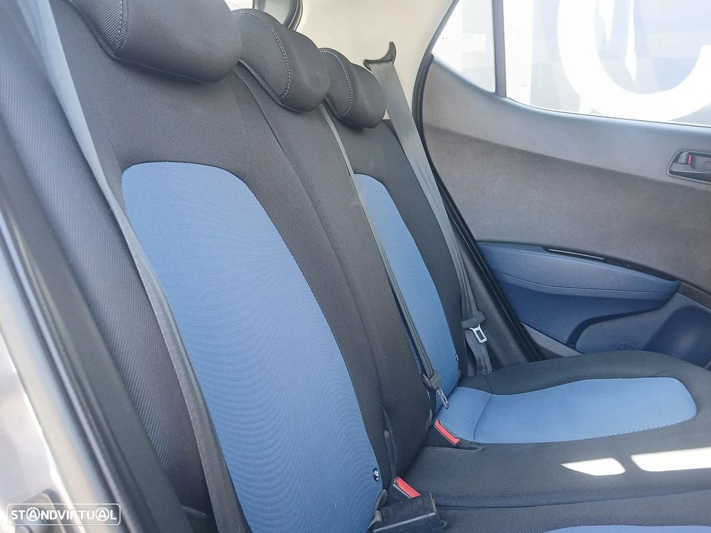 Hyundai i10 1.0 Urban GPL+Bluet.+Ctrl - 17