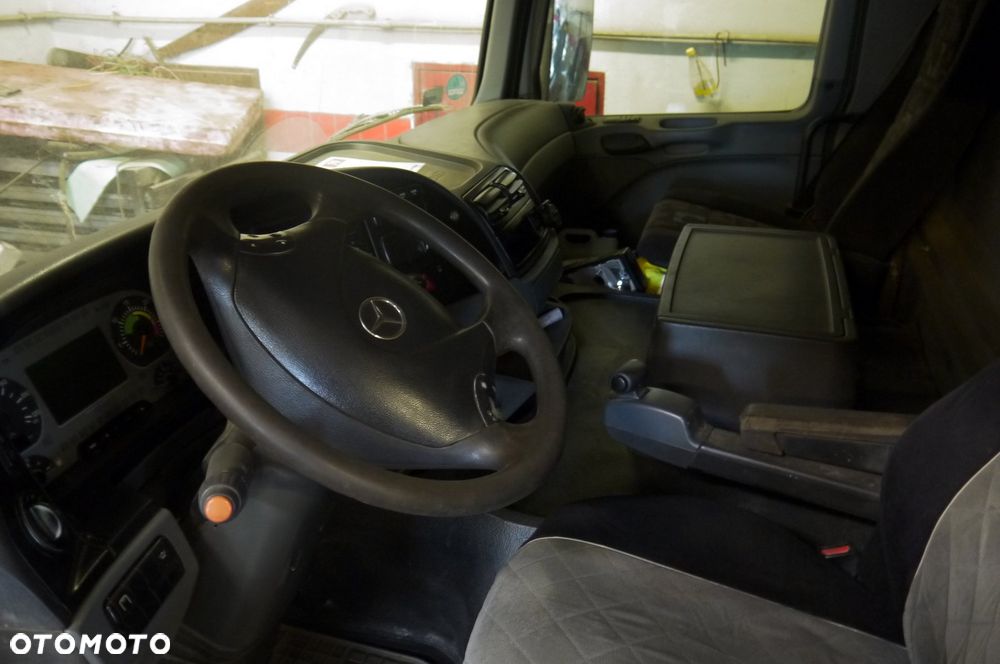 Mercedes-Benz ACTROS - 3