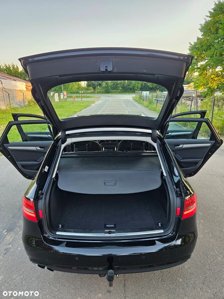 Audi A4 Avant 2.0 TDI DPF Ambiente - 12