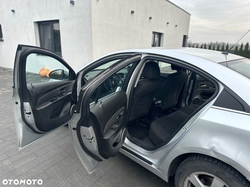 Chevrolet Cruze 1.8 LT - 7