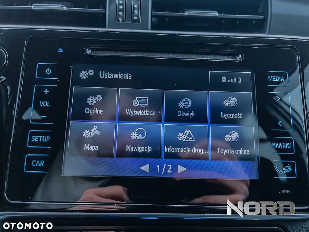 Toyota Auris 1.8 HSD Prestige - 28