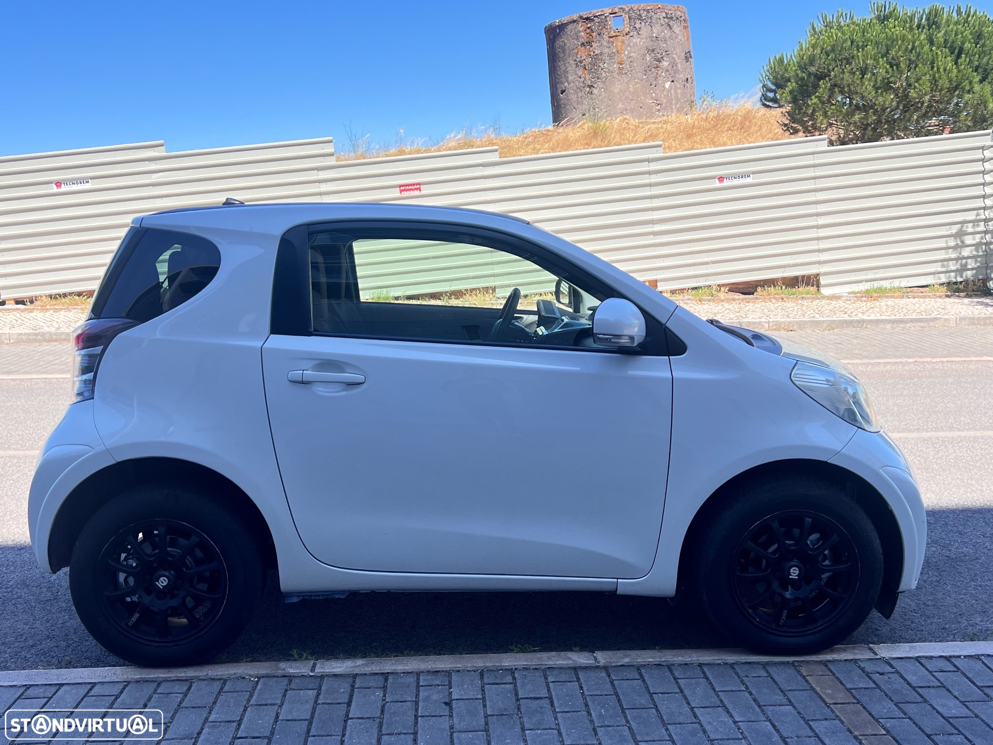 Toyota iQ 1.33 VVT-i 2 MultiDrive - 6