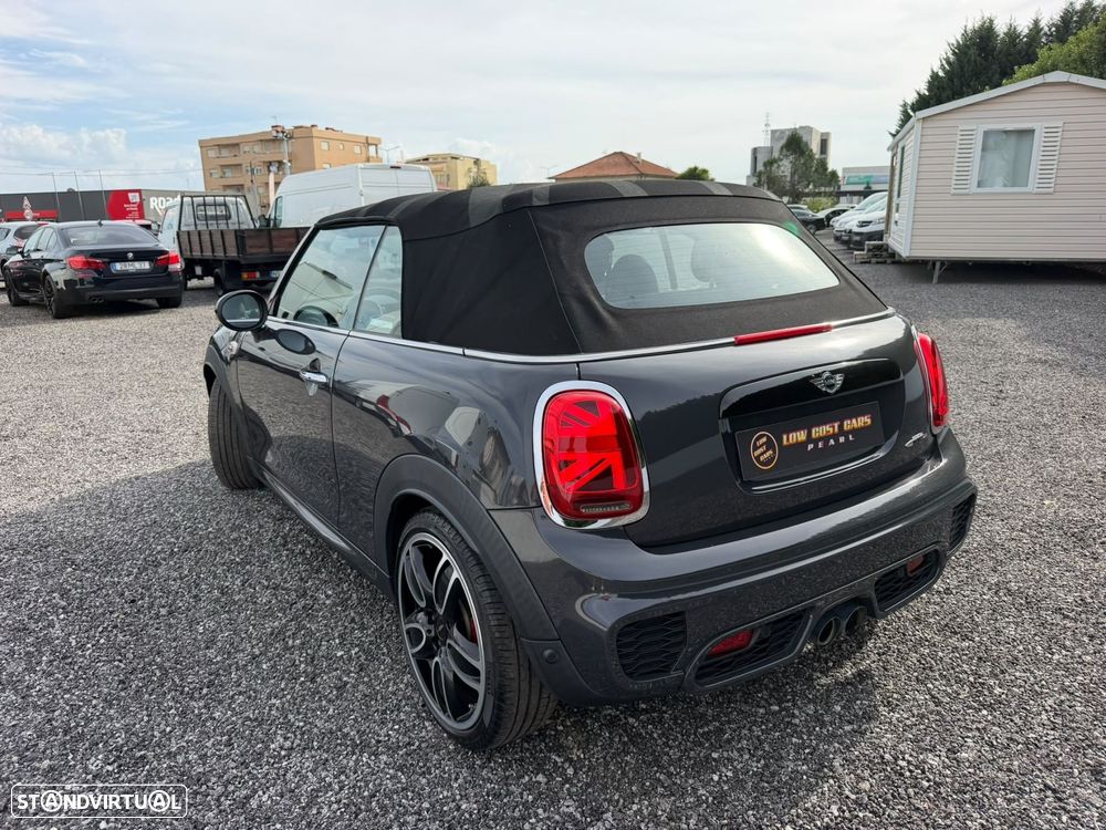 MINI Cabrio John Cooper Works - 14