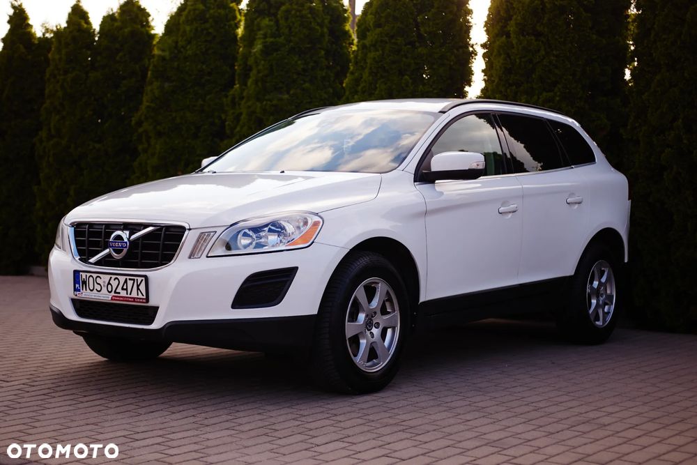 Volvo XC 60 D4 Momentum - 12