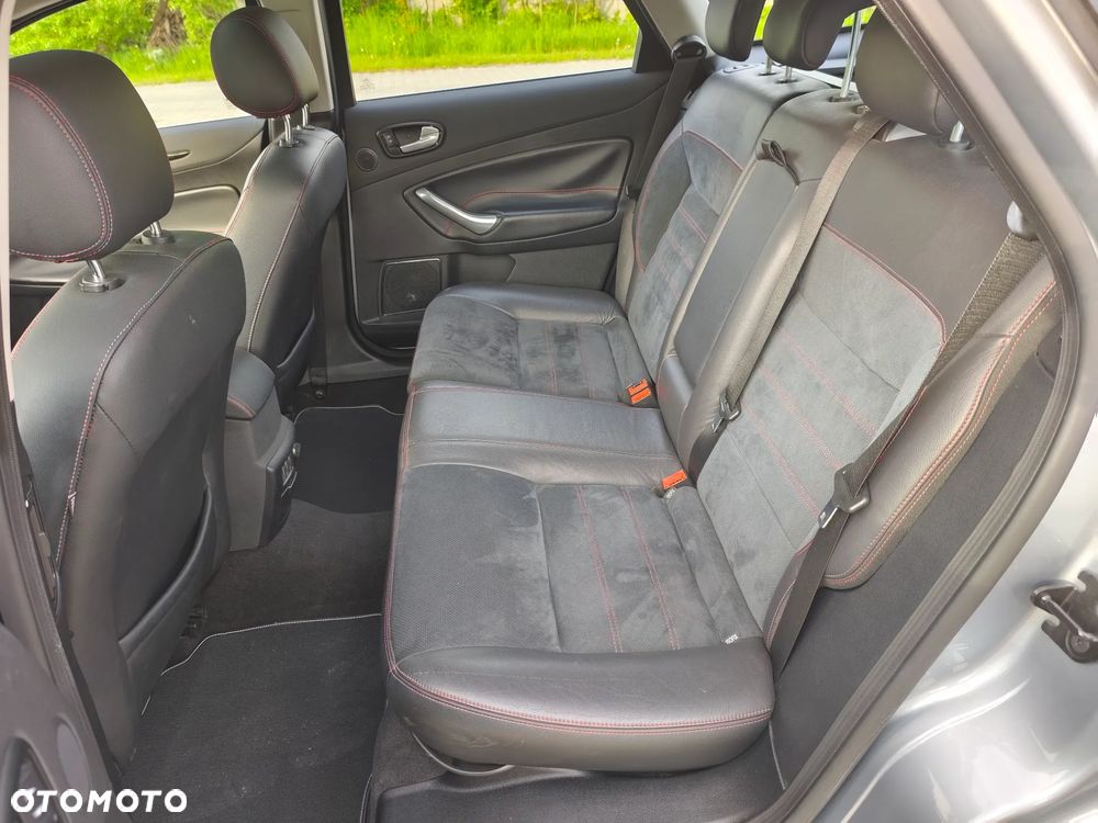 Ford Mondeo 2.2 TDCi Titanium S - 16