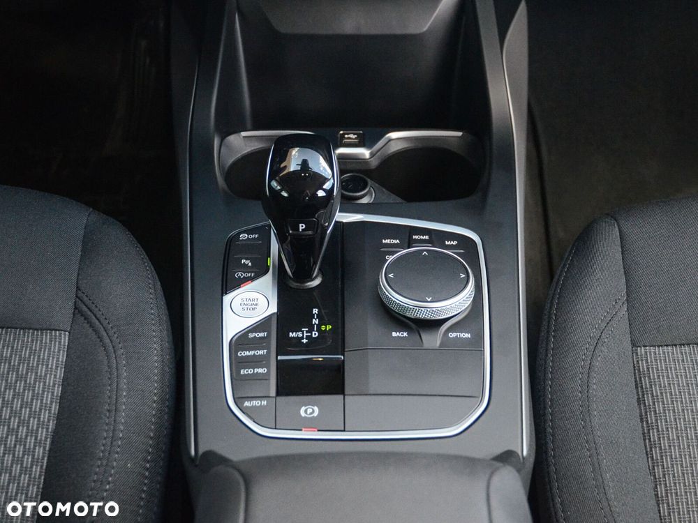 BMW Seria 1 - 33