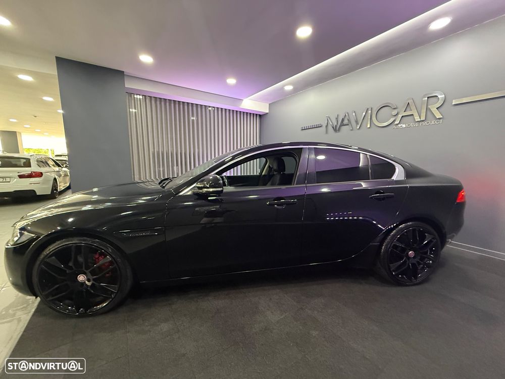 Jaguar XE 2.0 D Portfolio Aut. - 8