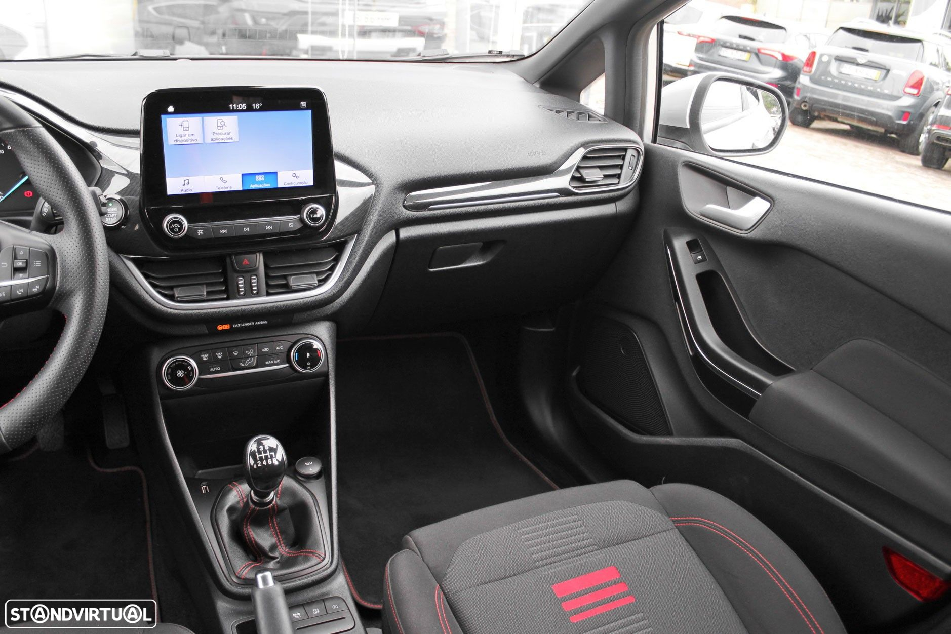 Ford Fiesta 1.0 EcoBoost MHEV ST-Line - 19