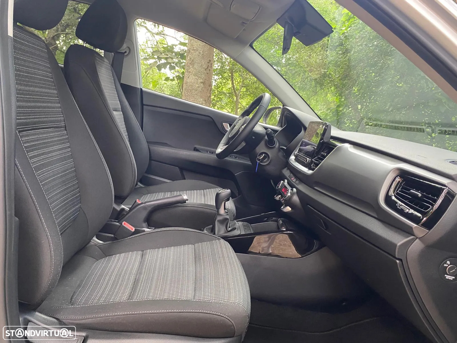 Kia Stonic 1.0 T-GDI Drive - 12