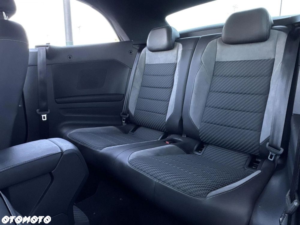 Volkswagen T-Roc 1.5 TSI R-Line - 26