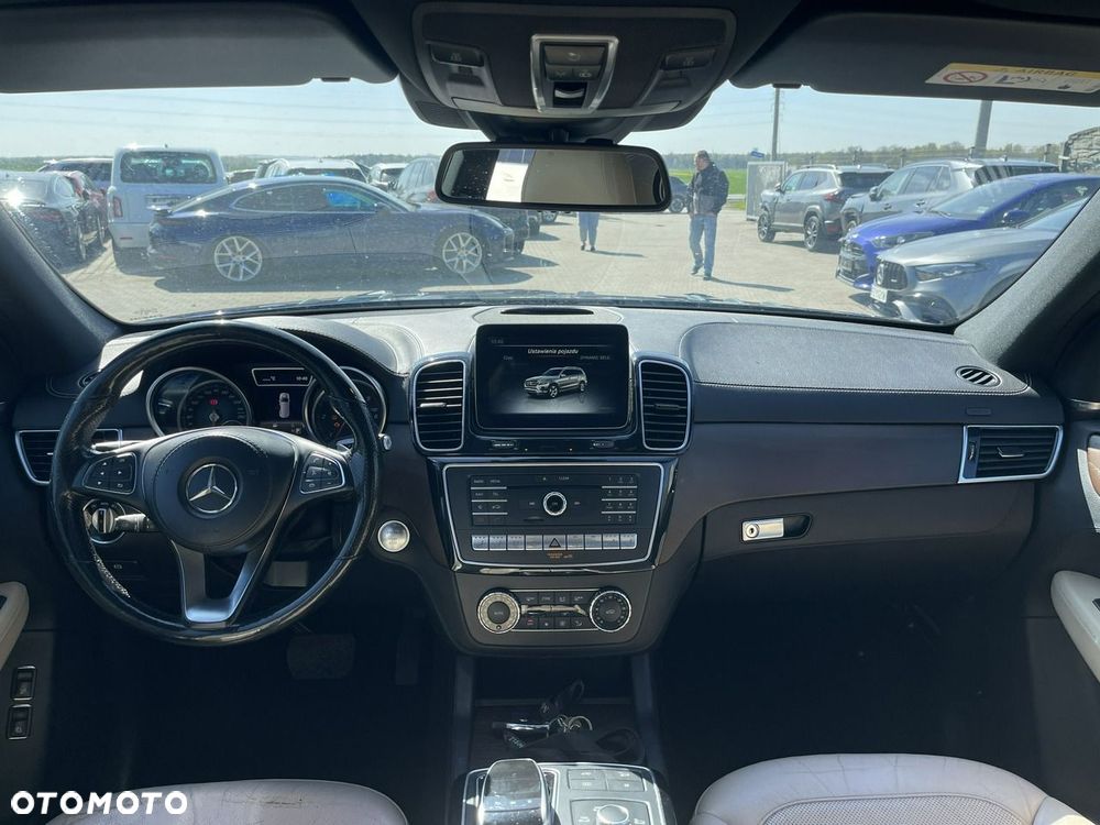 Mercedes-Benz GLS 350 d 4Matic 9G-TRONIC AMG Line - 8