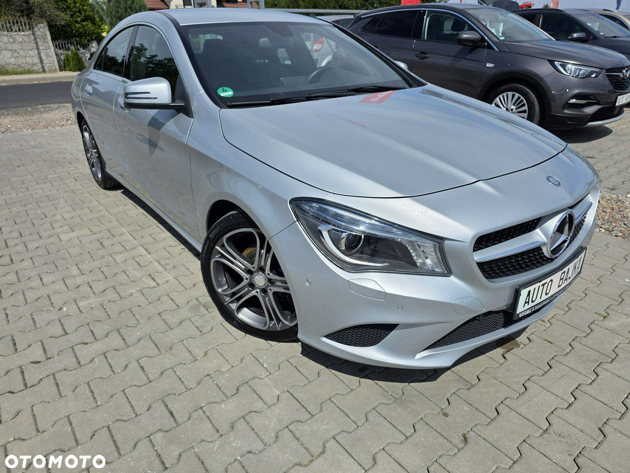Mercedes-Benz CLA 180 - 2