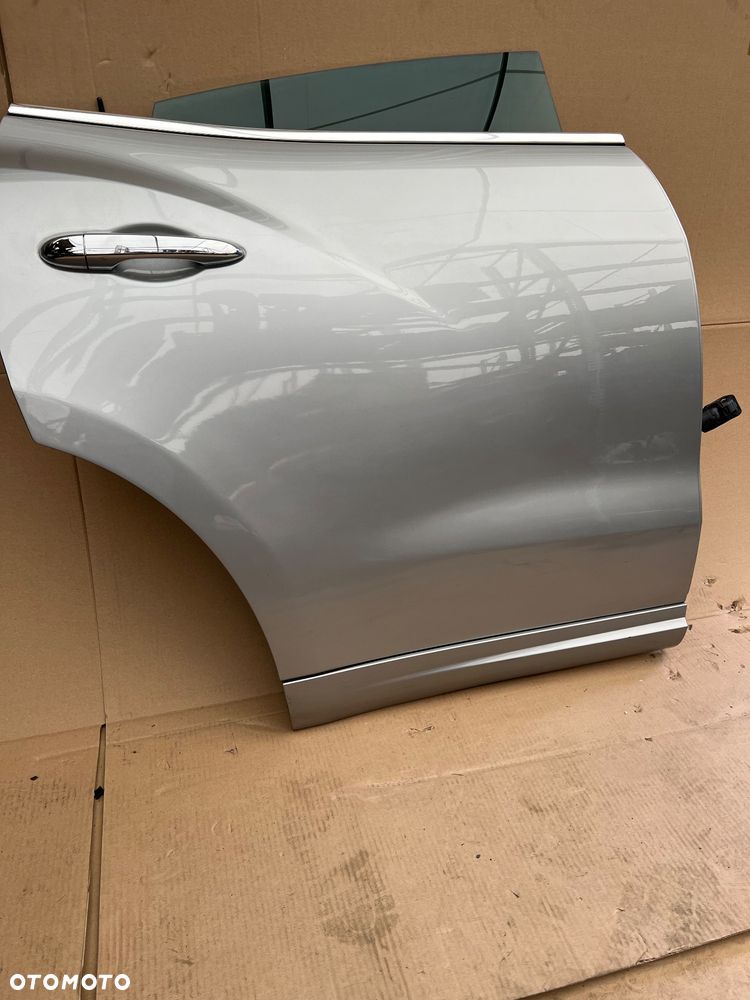 MASERATI LEVANTE DRZWI TYLNE PRAWE KOMPLETNE - 3