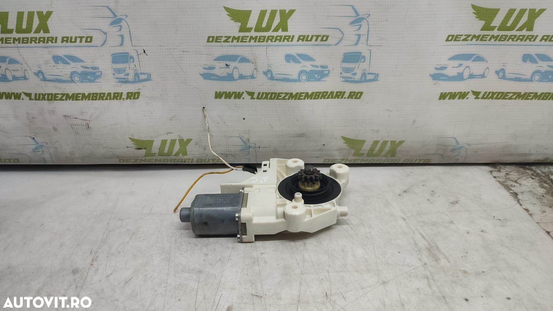 Motoras macara stanga fata 4m51-14a389 Ford Focus 2 [2004 - 2008] - 2