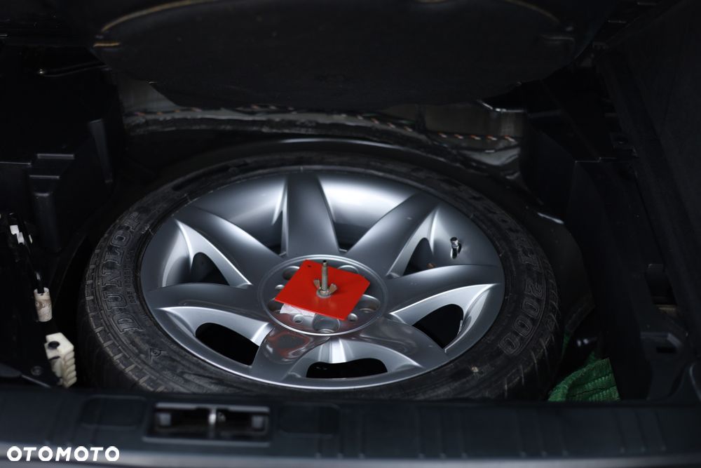 BMW Seria 5 520i - 23