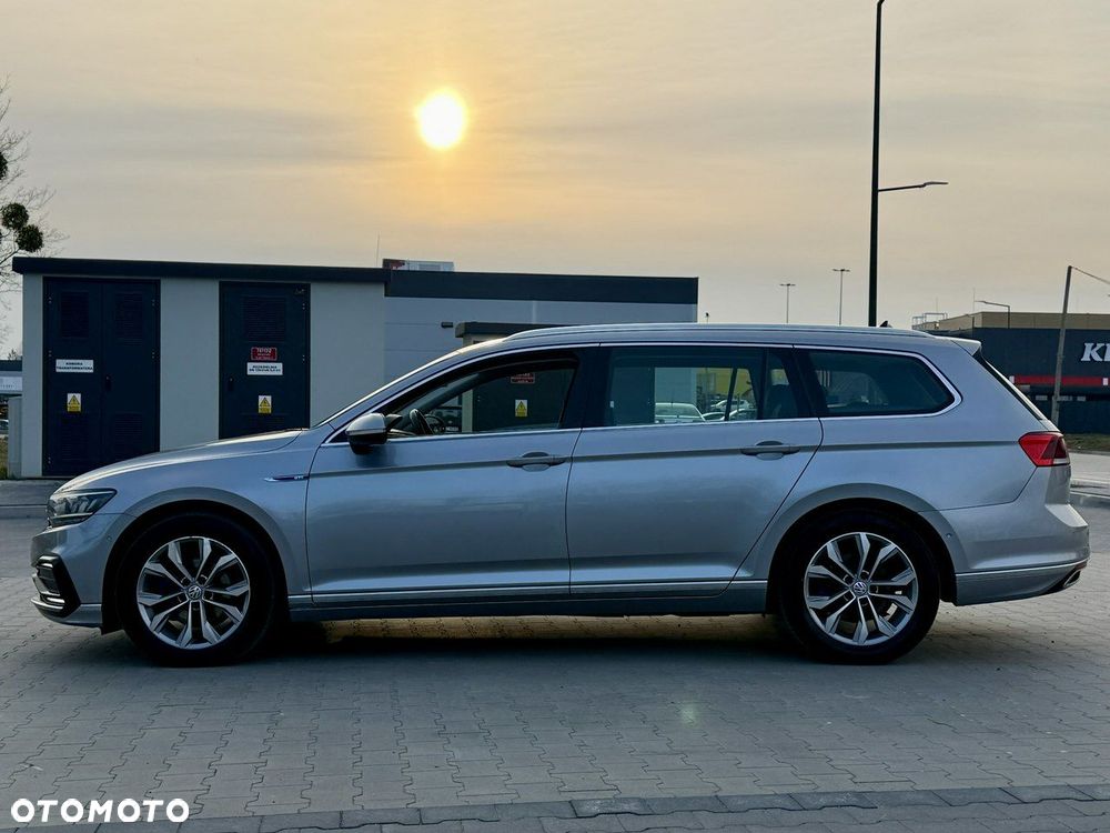 Volkswagen Passat - 6