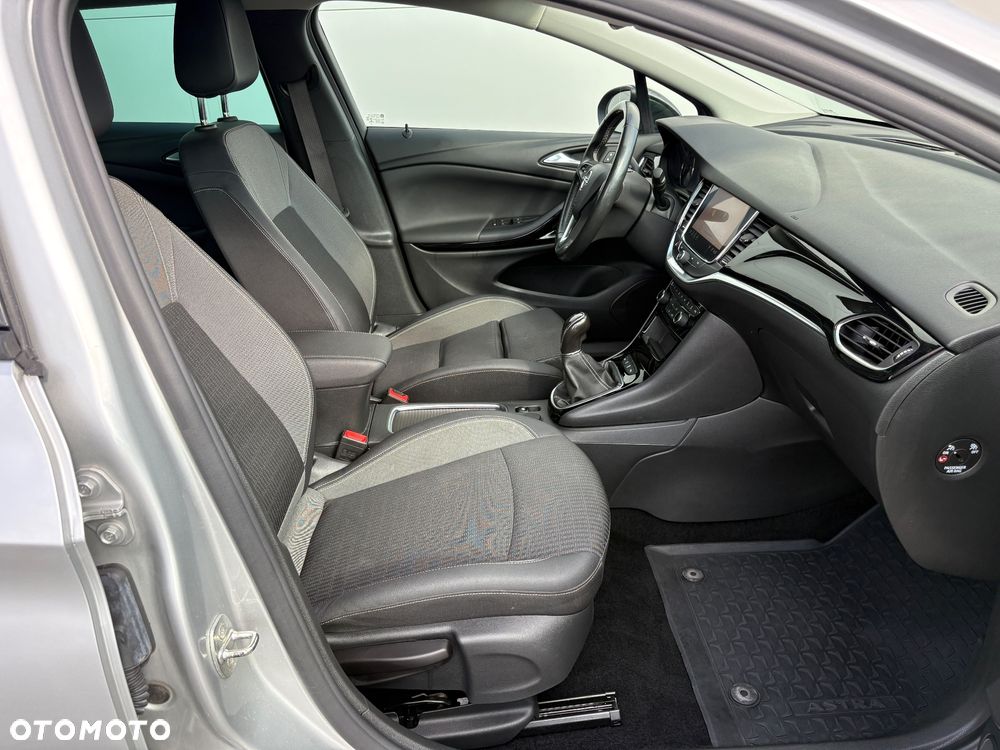 Opel Astra 1.2 T Edition S&S - 18