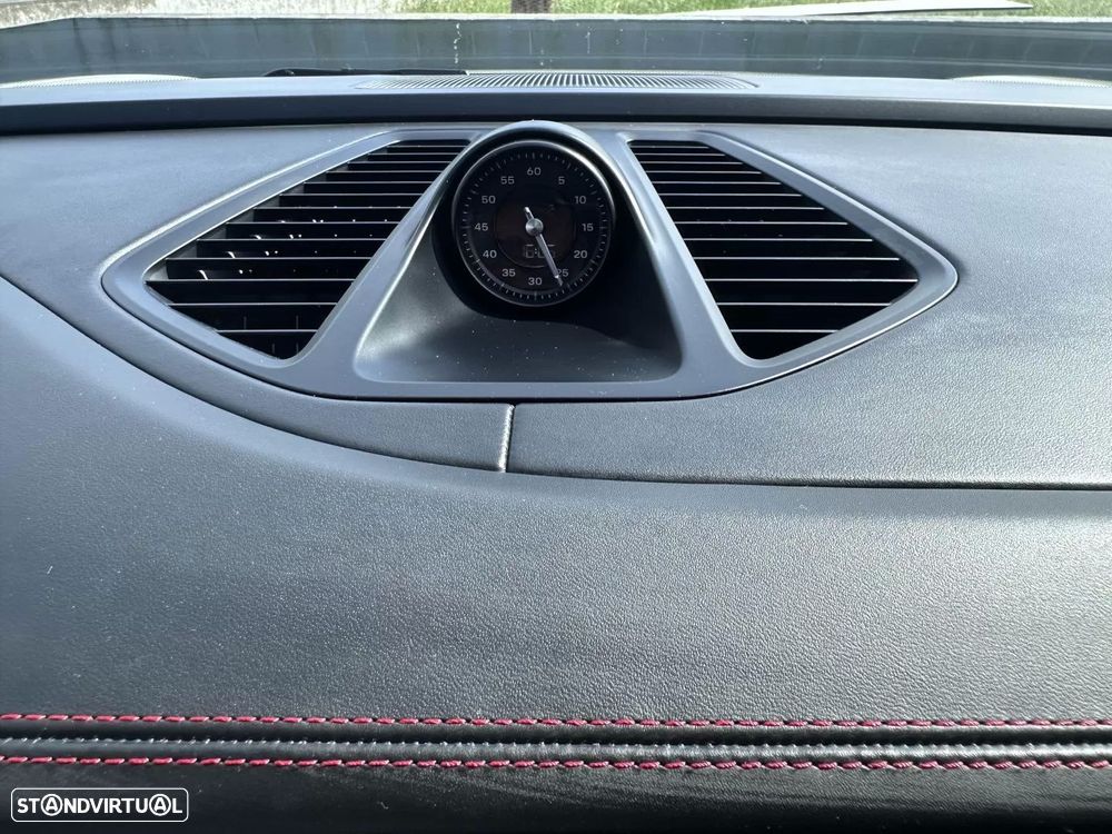 Porsche Macan Electric GTS - 41