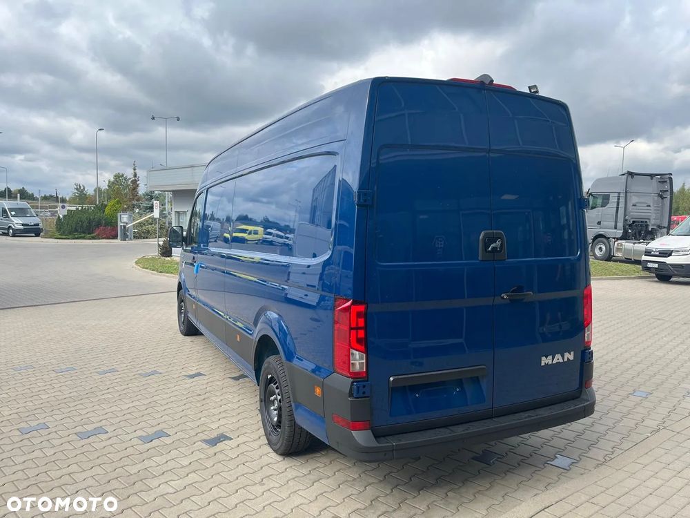 MAN TGE 3.180 4X2F SB - 3