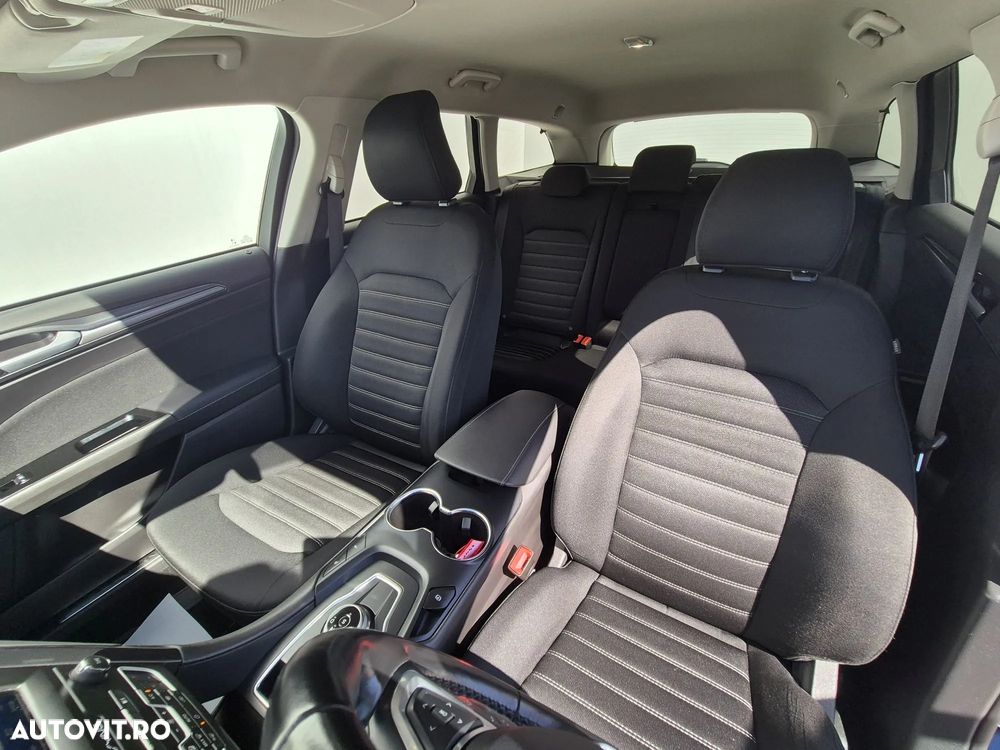 Ford Mondeo - 10