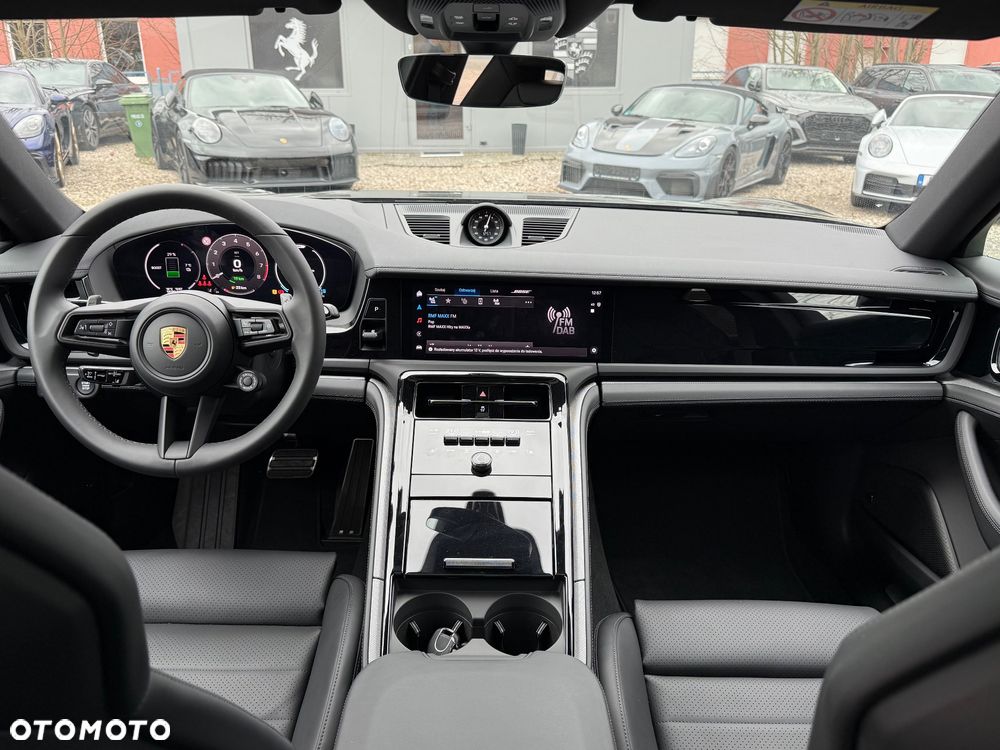 Porsche Panamera 4 E-Hybrid Executive - 31