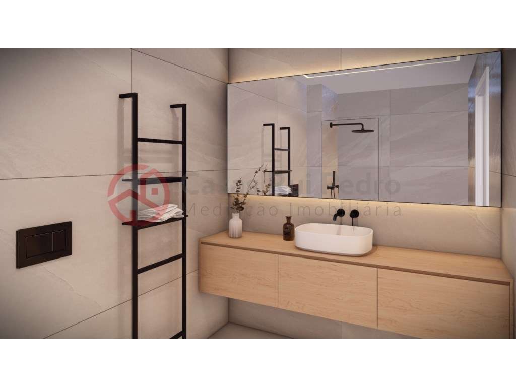 Apartamento T1 com Logradouro e Parqueamento - Grande imagem: 5/15