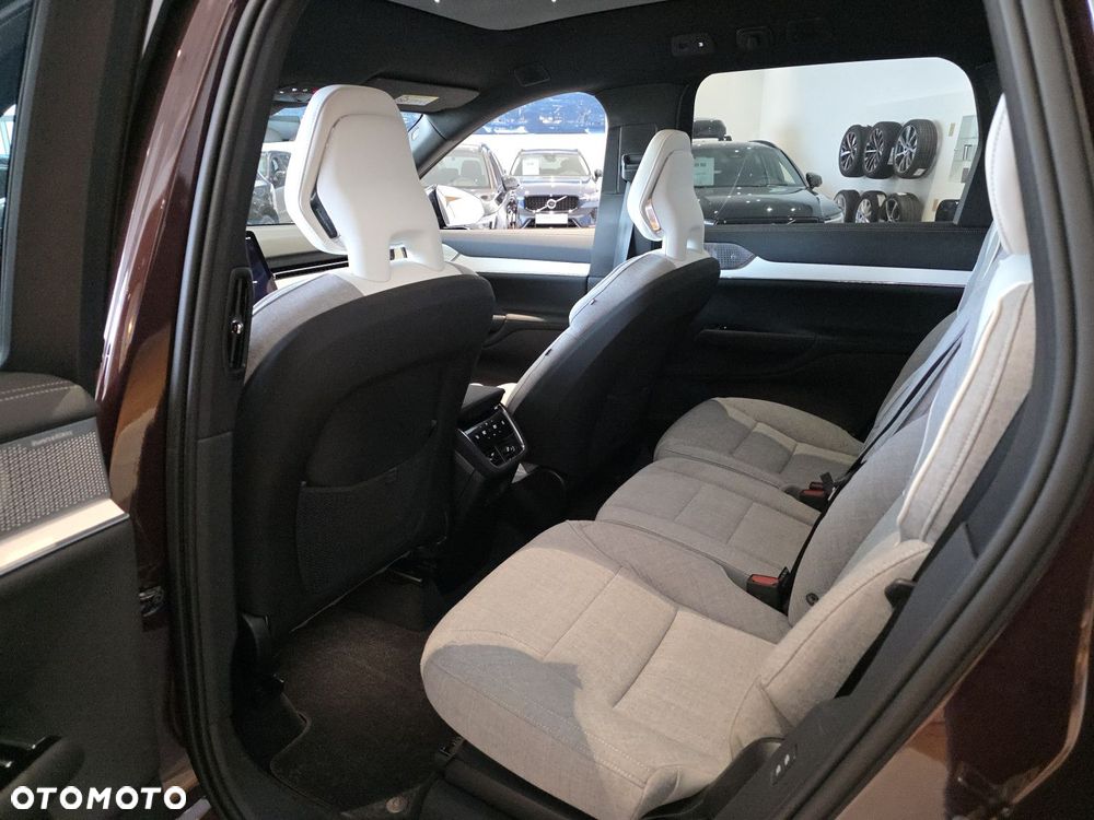 Volvo EX90 - 14