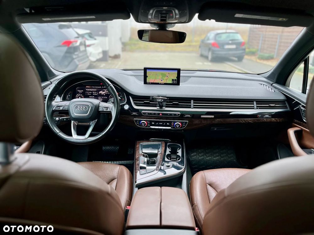 Audi Q7 - 10