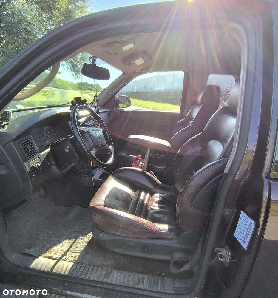 Dodge Dakota - 12