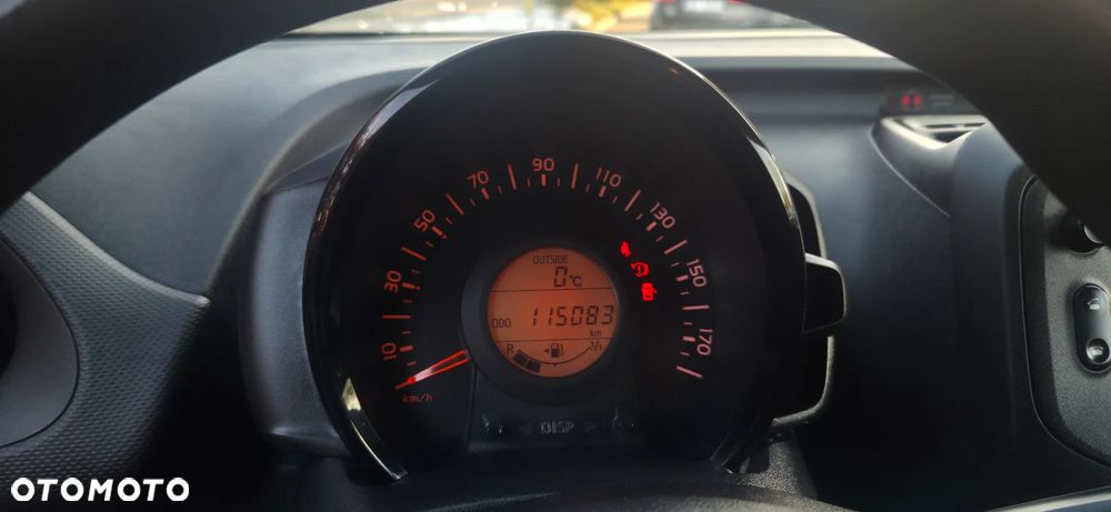 Toyota Aygo x-trend - 22