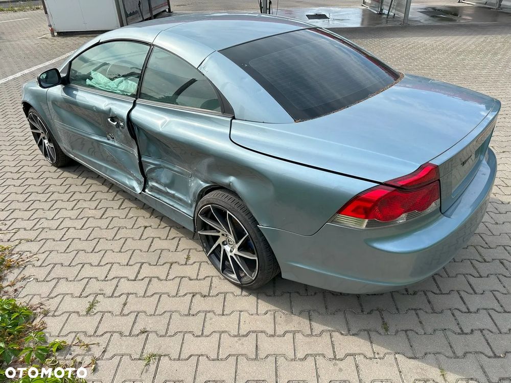 Volvo C70 2.4 Momentum - 4