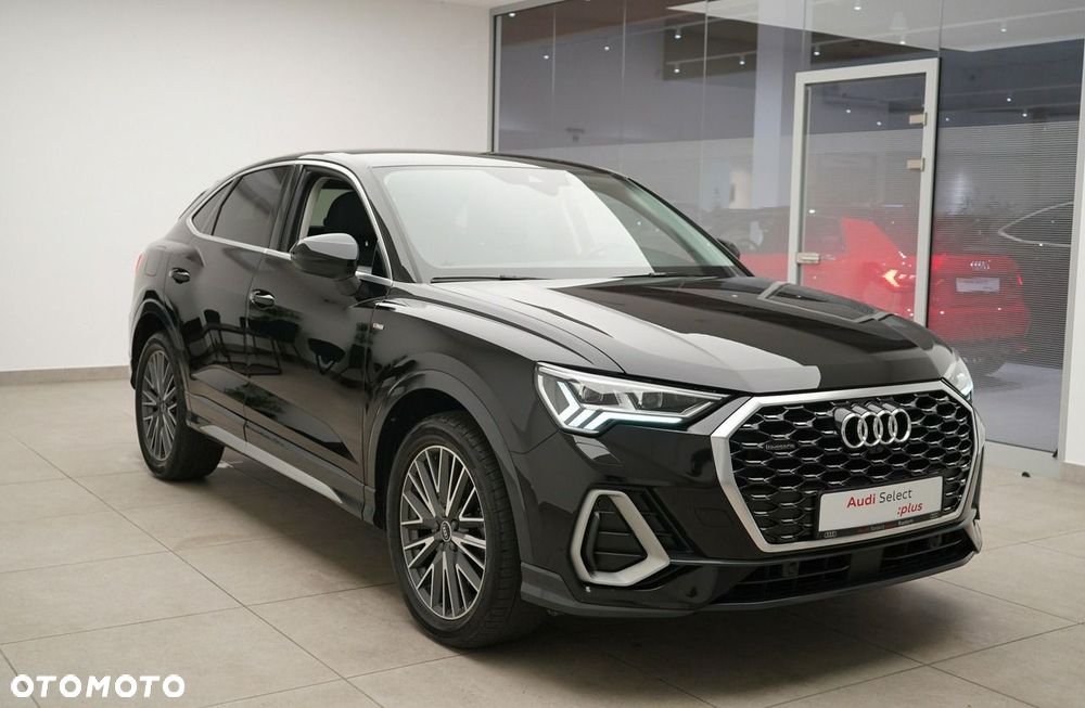 Audi Q3 Sportback - 8