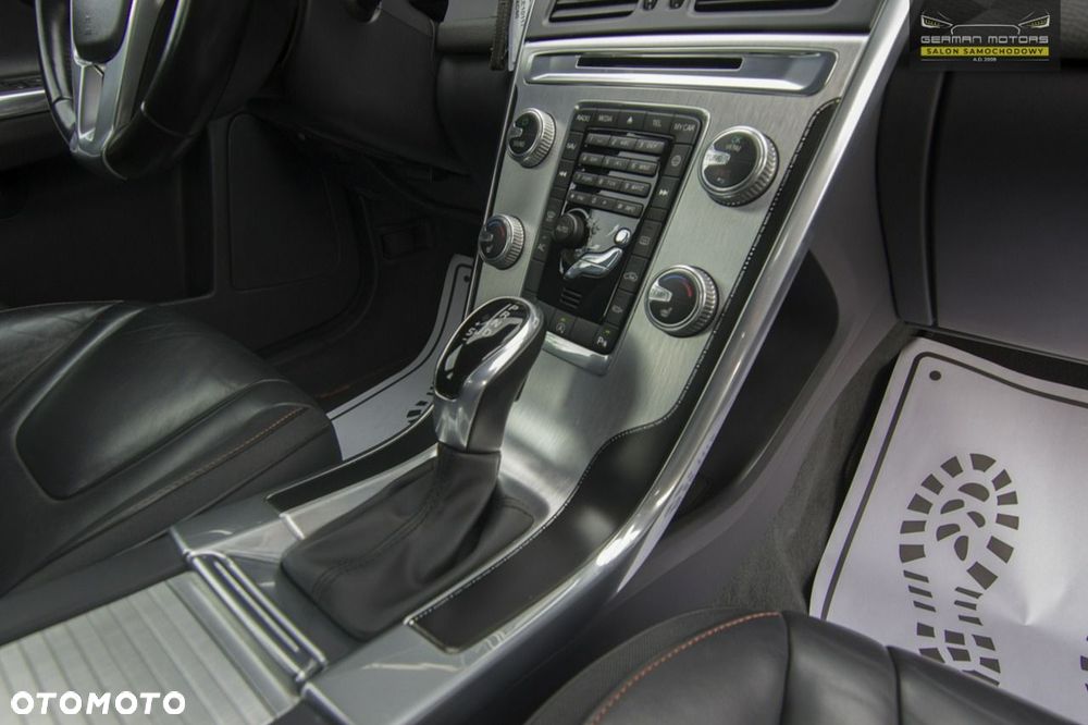 Volvo XC 60 D4 Geartronic Ocean Race - 36