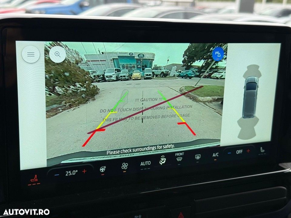 Ford Tourneo Custom - 28