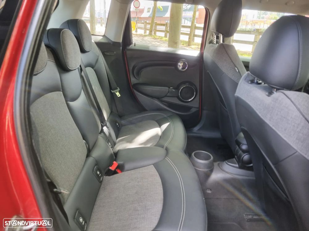 MINI 5 Portas Cooper D - 30