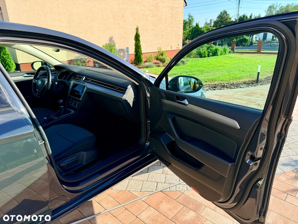 Volkswagen Passat 1.5 TSI EVO Trendline - 27