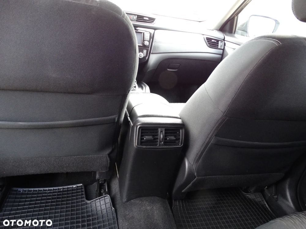 Nissan X-Trail 2.0 dCi N-Connecta 4WD Xtronic - 23