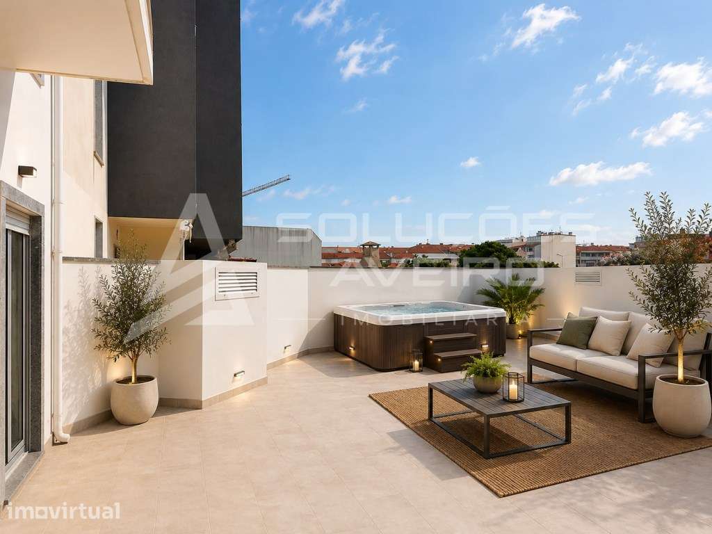 Apartamento T2 na Praia da Barra - Conforto, Luz e Espaço Exterior - Grande imagem: 2/12