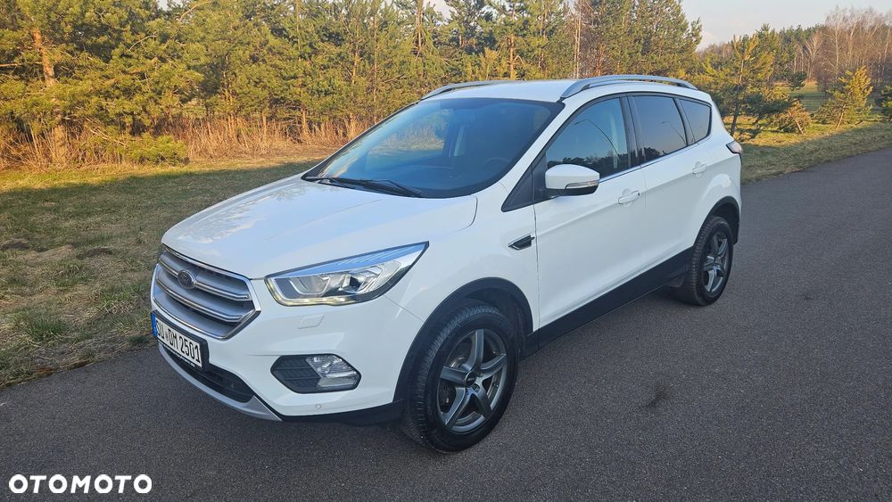 Ford Kuga - 1