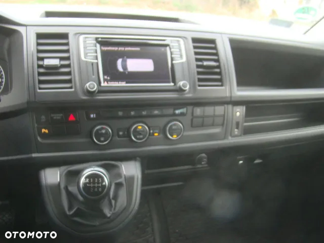 Volkswagen Transporter - 22